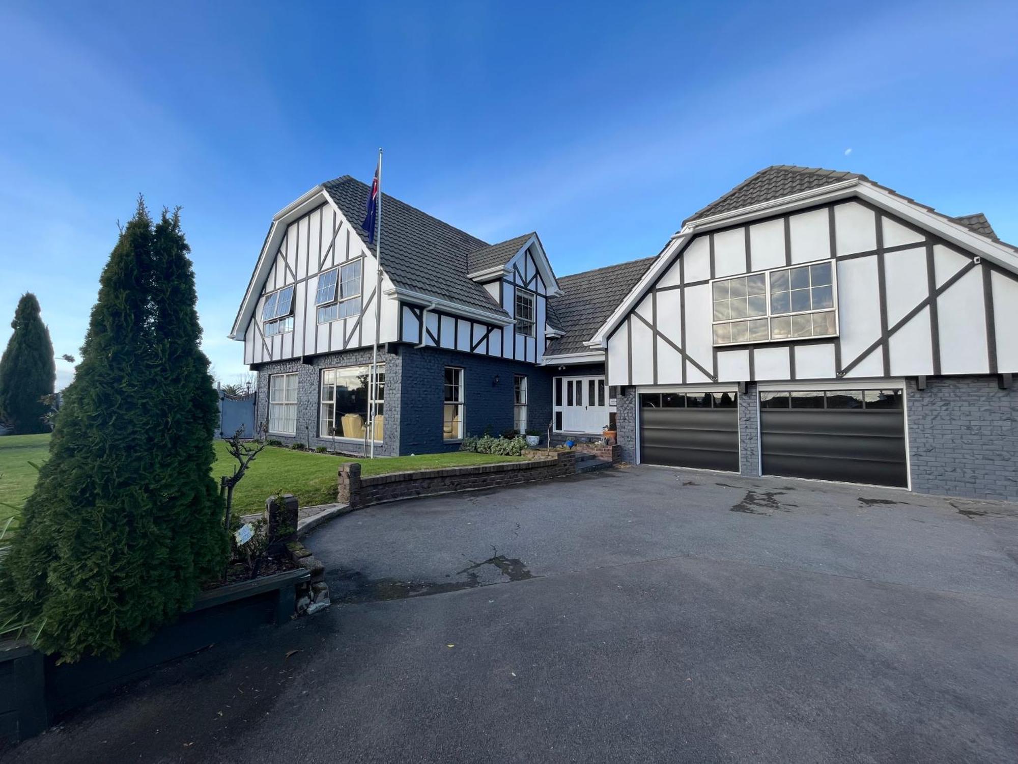 Tudor Manor Bed & Breakfast Paraparaumu Esterno foto