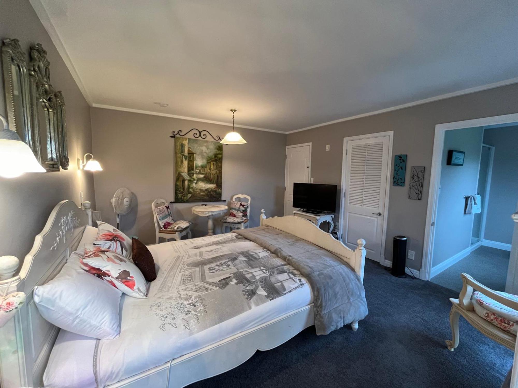 Tudor Manor Bed & Breakfast Paraparaumu Esterno foto