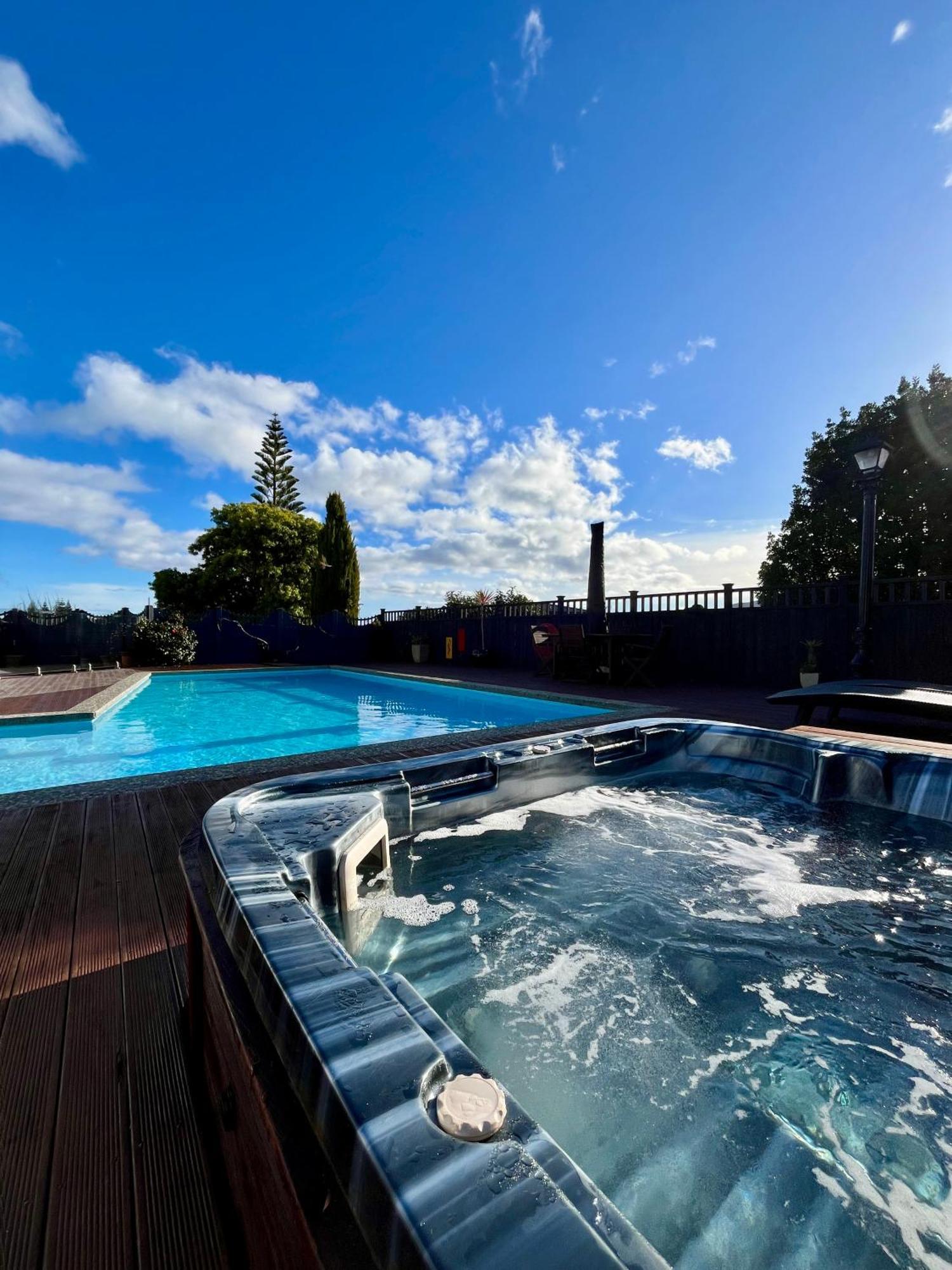 Tudor Manor Bed & Breakfast Paraparaumu Esterno foto
