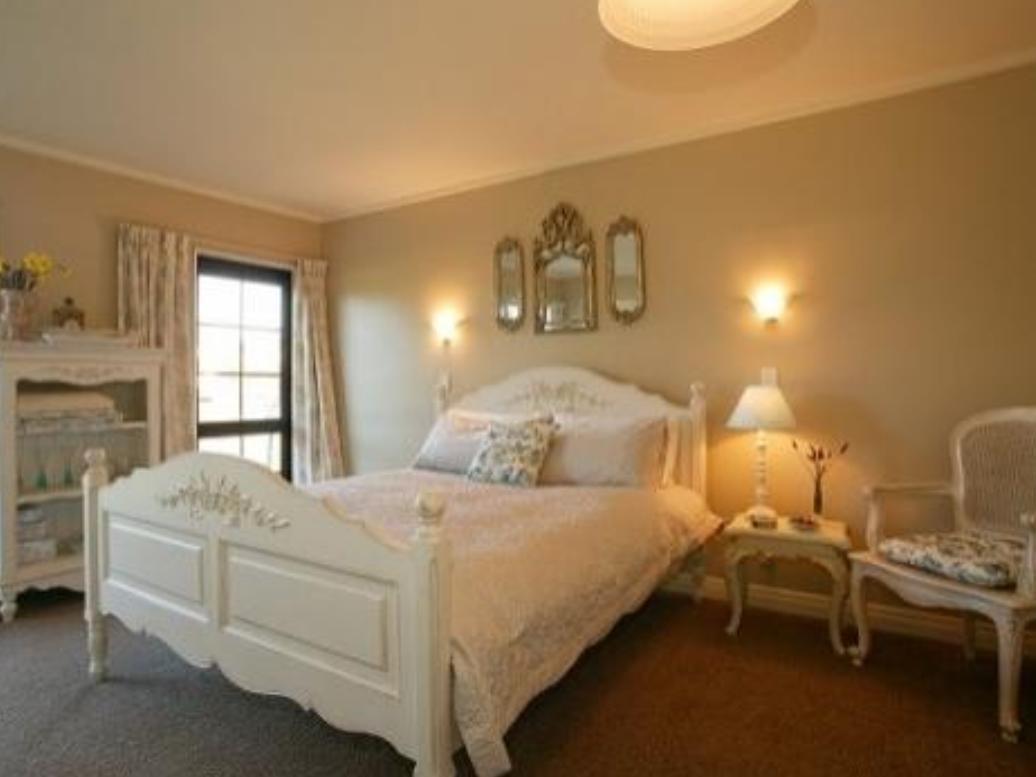 Tudor Manor Bed & Breakfast Paraparaumu Esterno foto