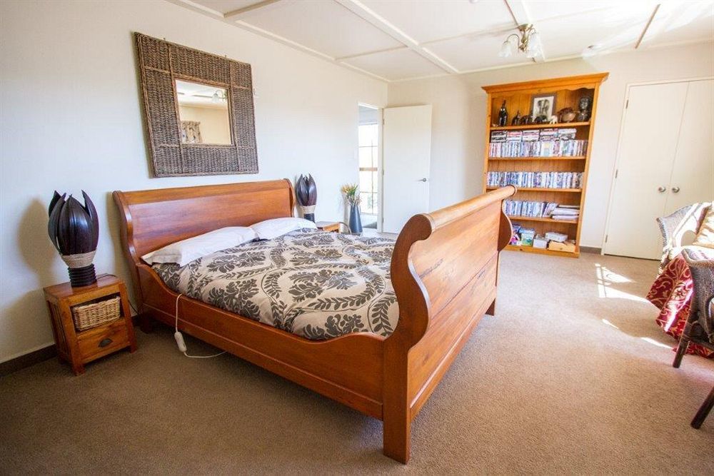 Tudor Manor Bed & Breakfast Paraparaumu Esterno foto